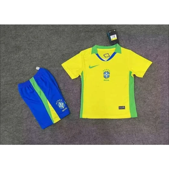 Conjunto de camiseta local de la selección de Brasil para el Mundial 2026 para niños, uniforme de fútbol, pantalones cortos, tallas 16-28, 2-13 años