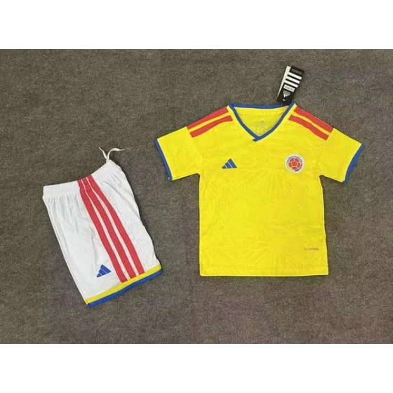 Conjunto de camiseta local de la Selección Colombia para el Mundial 2026 para niños Uniforme de fútbol Pantalones cortos 16-28 2-13 AÑOS