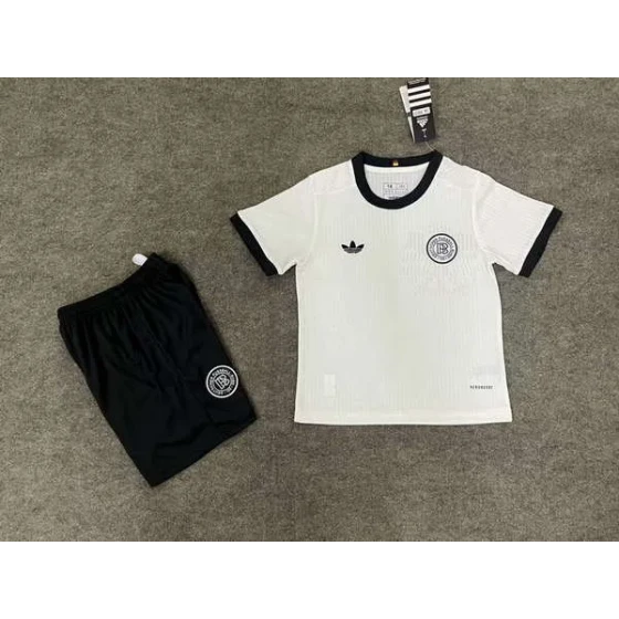 Conjunto de camiseta del 26º aniversario de la selección alemana para el Mundial 2026 para niños